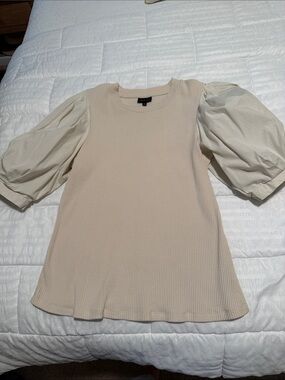 Who What Wear Cream Ribbed Top with Puff Sleeves